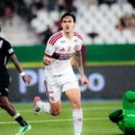 Flamengo goleia o Vasco por 4 a 1 e abre vantagem na liderança do Brasileirão