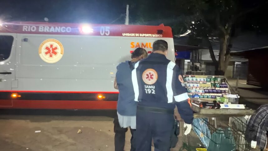 Briga entre moradores em situação de rua termina com homem ferido na cabeça e mulher desorientada no centro de Rio Branco