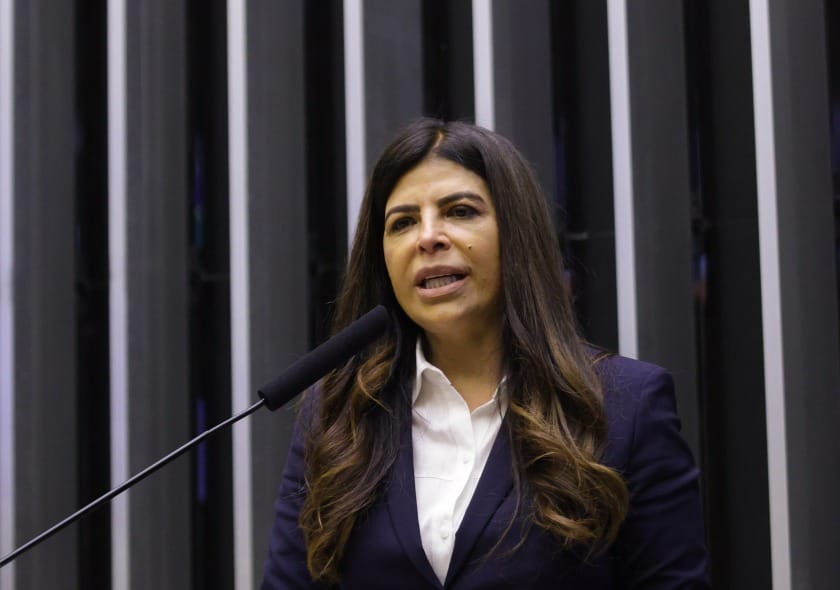 TSE inicia julgamento e relator mantém indeferimento de candidatura de Antônia Lúcia