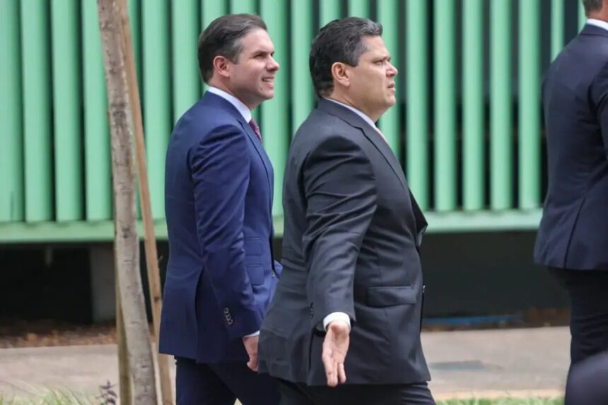 PL deve apoiar Hugo Motta na Câmara, mas cobra espaço e insistirá em candidatura própria no Senado