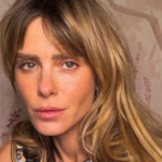 Carolina Dieckmmann cobra a Globo às vésperas da eleição e exige atitude urgente ao vivo: 'Será que é tão absurdo?' Carolina Dieckmmann cobra a Globo às vésperas da eleição e exige atitude urgente ao vivo: 'Será que é tão absurdo?'