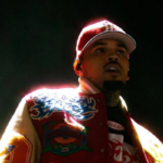 Chris Brown é condenado a oito meses de prisão por agredir produtor musical com garrafadas na cabeça em boate