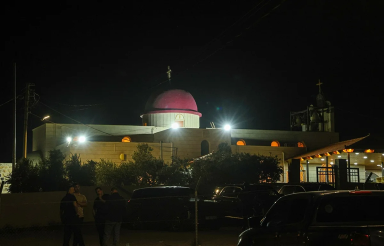 Ataque a tiros em igreja ortodoxa na Jordânia deixa 7 mortos e 40 feridos