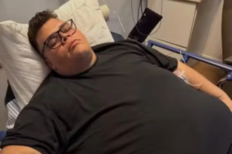 Gordão da XJ é hospitalizado às pressas após urinar sangue Gordão da XJ é hospitalizado às pressas após urinar sangue