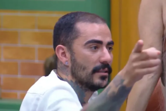 'A Fazenda 18': Velório? Mayk detona peões e debocha da saída de Jottapê: 'Macabro' 'A Fazenda 18': Velório? Mayk detona peões e debocha da saída de Jottapê: 'Macabro'