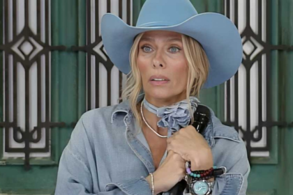 Perdeu o programa? Adriane Galisteu passa por sufoco antes de apresentar 'A Fazenda 18' Perdeu o programa? Adriane Galisteu passa por sufoco antes de apresentar 'A Fazenda 18'