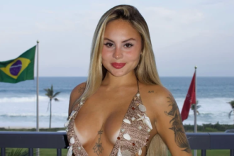 Quem é Lara Jucá? Envolvida em polêmica sobre suposta traição de ex-Flamengo, influenciadora tem 24 anos, namorou Orochi e beijou Zé Felipe Quem é Lara Jucá? Envolvida em polêmica sobre suposta traição de ex-Flamengo, influenciadora tem 24 anos, namorou Orochi e beijou Zé Felipe