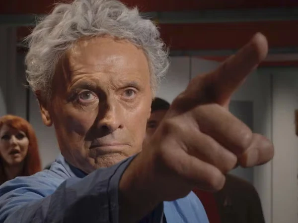 Morre Michael Forest, ator de 'Star Trek', aos 97 anos