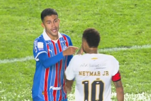 Neymar será denunciado no STJD após expulsão contra o Bahia e pode pegar até seis jogos de gancho Neymar será denunciado no STJD após expulsão contra o Bahia e pode pegar até seis jogos de gancho