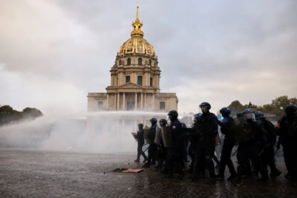 Manifestações, bloqueios e temor de violência: França terá sábado de protestos Manifestações, bloqueios e temor de violência: França terá sábado de protestos