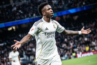 Vini Jr pega quatro jogos de suspensão e desfalca o Real Madrid em clássico contra o Barcelona Vini Jr pega quatro jogos de suspensão e desfalca o Real Madrid em clássico contra o Barcelona